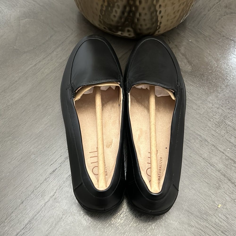 Naturalizer Kacy Leather Slip-On Loafer (WIDE) - Picture 8 of 11